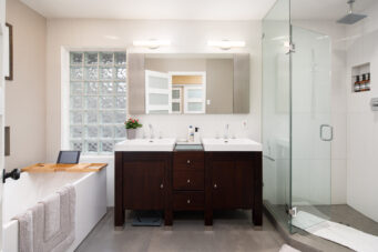 1420 25th Street, West Vancouver - MEDITERRANEAN STYLE DUNDARAVE FAMILY HOME!